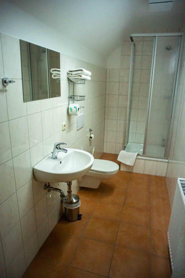 Gaestehaus Schulz Schenkendobern